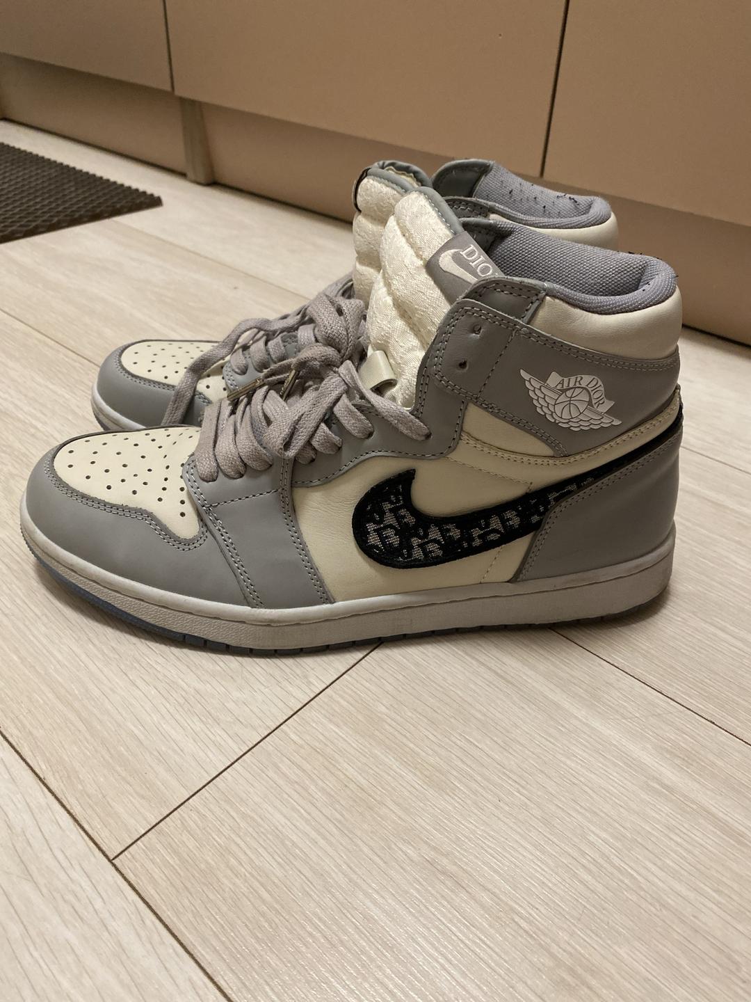 Dior Кроссовки Dior Air Jordan 1 — фото 2