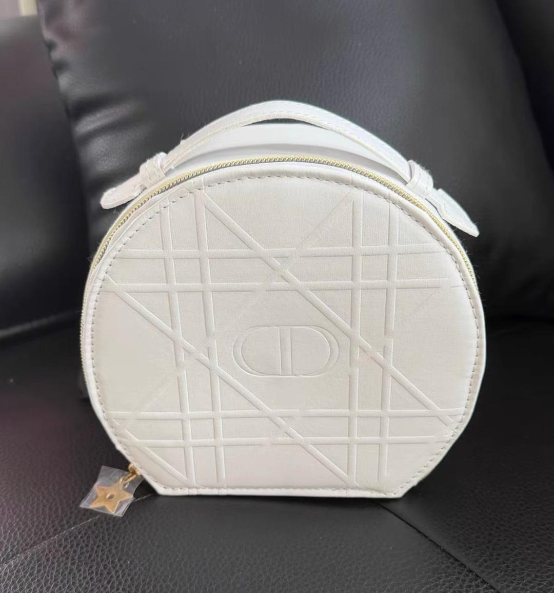 Dior Бьюти-кейс, косметичка Dior — фото 2