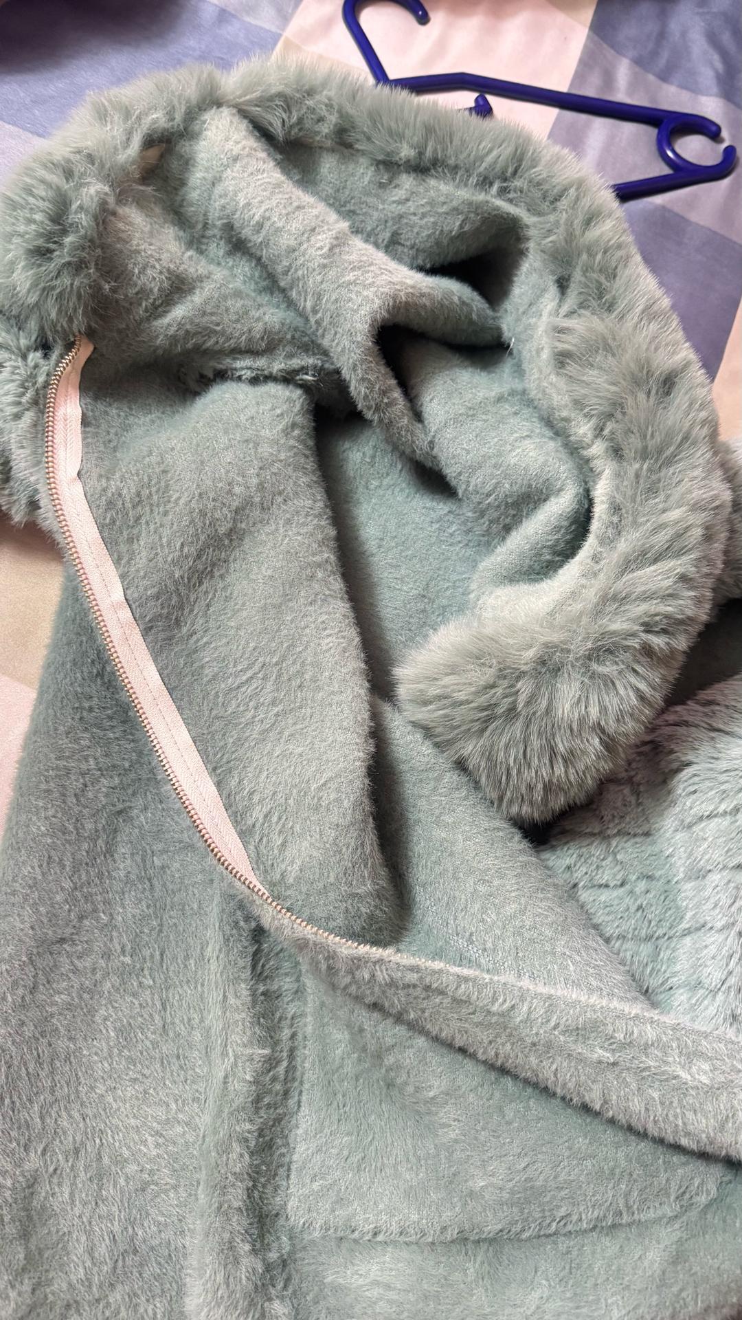 Original Женская куртка из искусственного меха — фото 2
