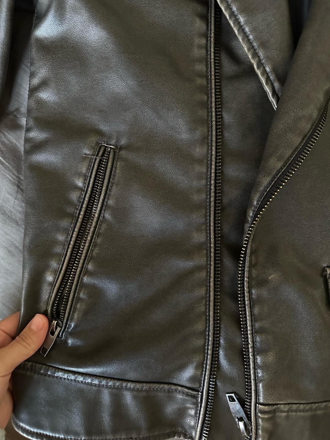 Zara Куртка косуха ZARA шоколадного цвета — фото 2