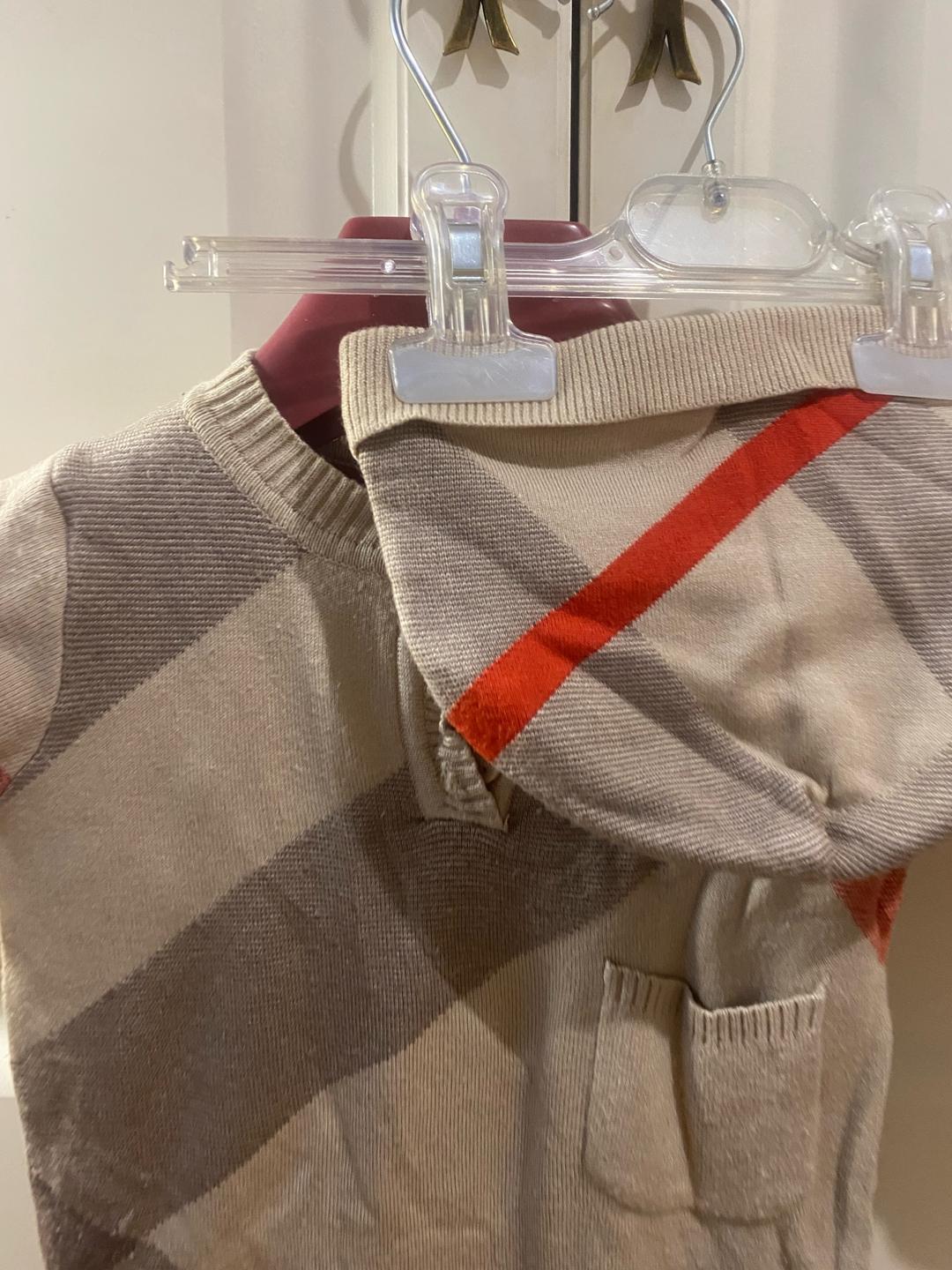 Burberry Трикотажный комбинезон с шапочкой для мальчика Burberry 3-6-12 мес — фото 2