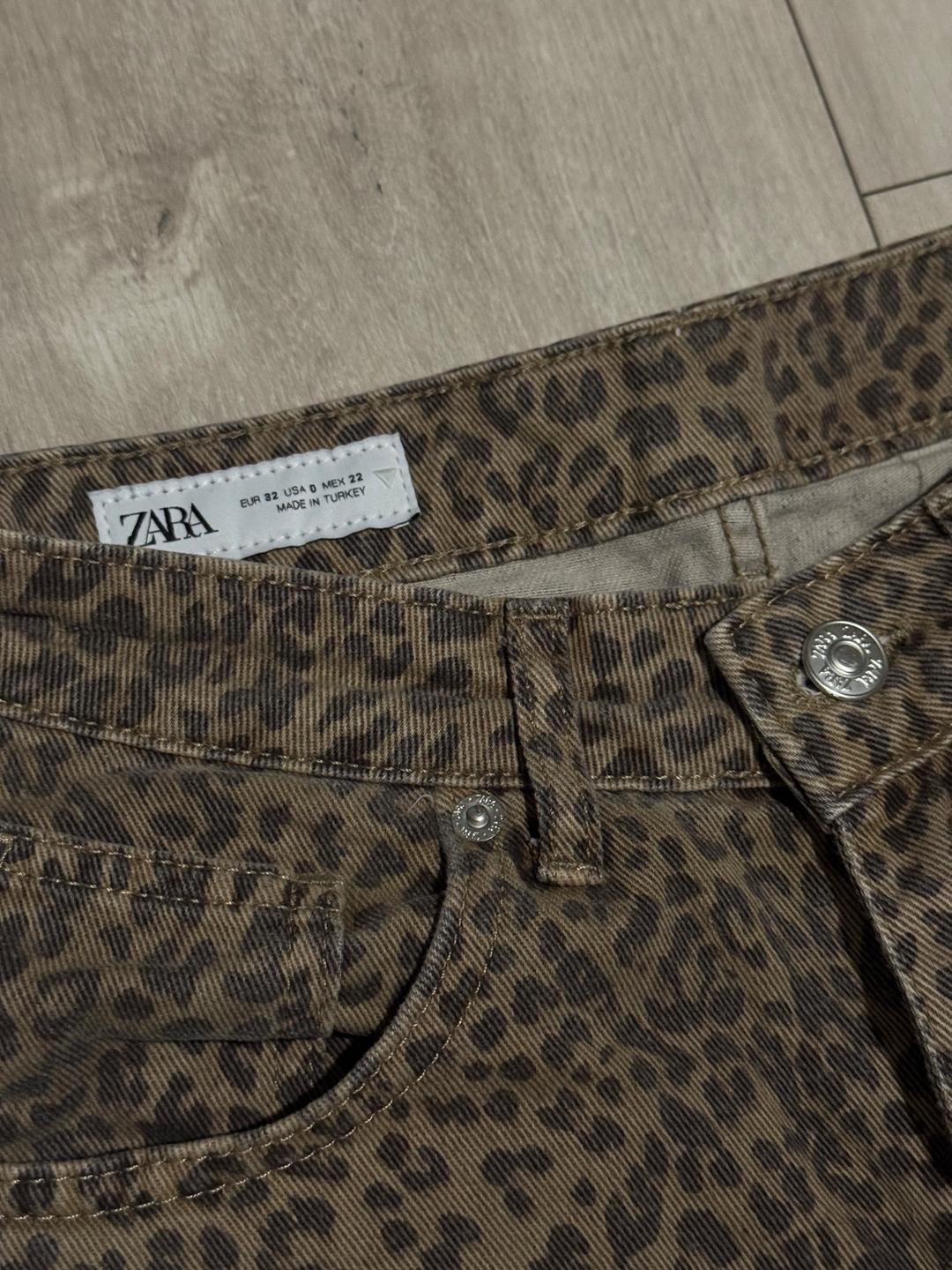 Zara Джинсы ZARA леопардовые — фото 2
