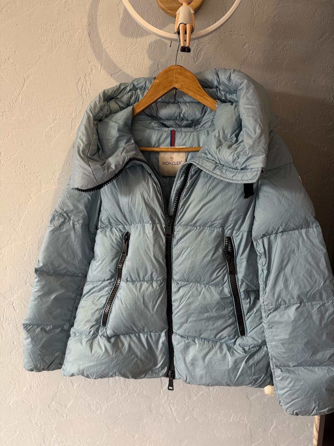 Moncler Женская куртка Moncler — фото 2