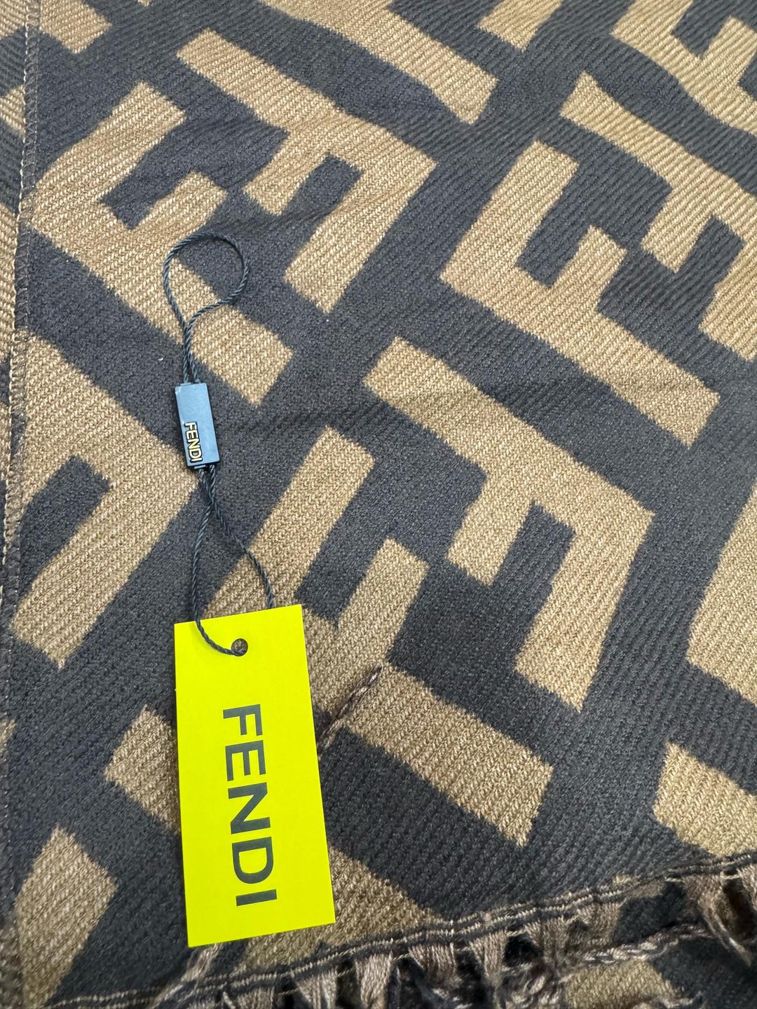 Fendi Шарф Fendi с монограммой FF — фото 2