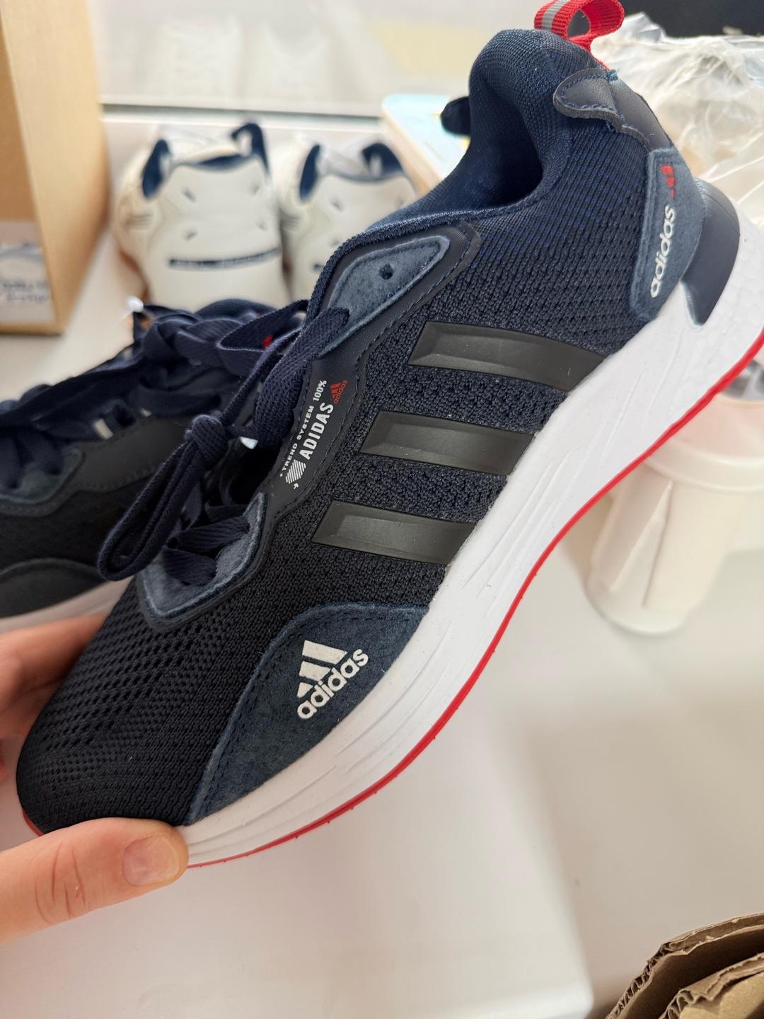 Adidas Кроссовки adidas — фото 2