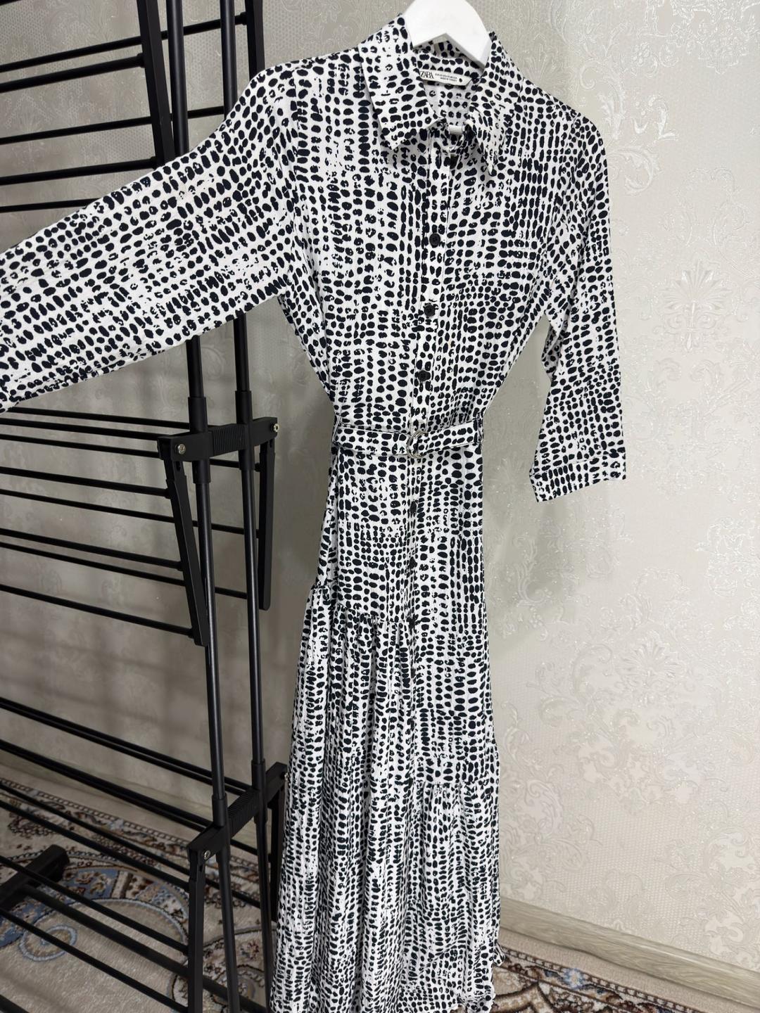 Zara Платье Zara с принтом — фото 2