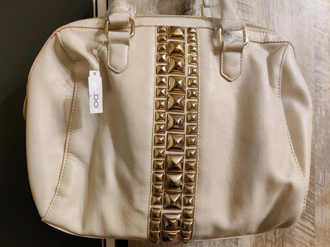 Aldo Новая сумка ALDO (с биркой) / бежевый саквояж с шипами — фото 2