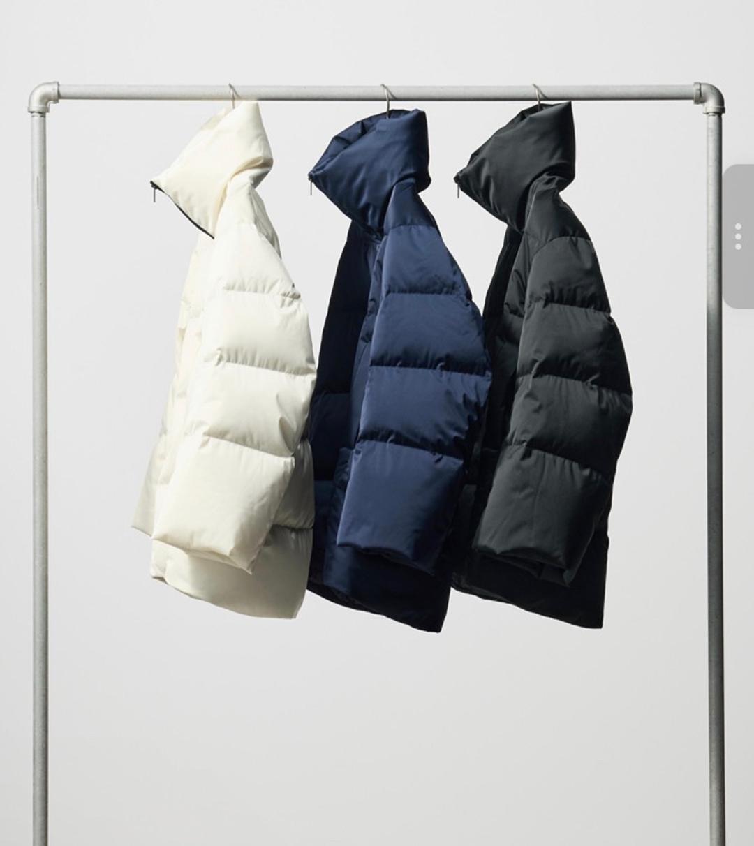 Uniqlo Шикарный пуховик от Юникло с Jil Sander, размер М, цвет темно синий — фото 2