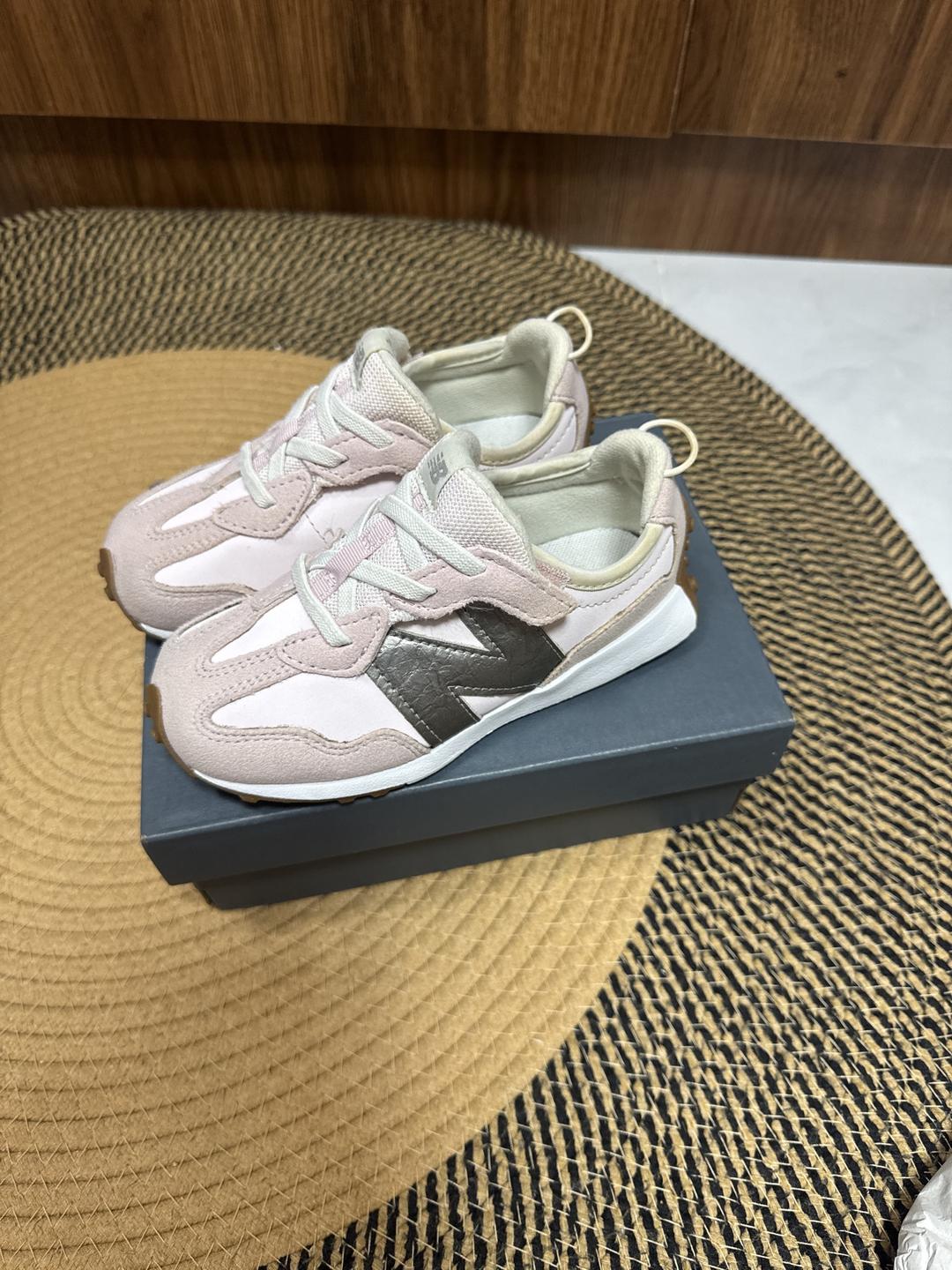 New Balance Кроссовки New Balance для девочки — фото 2