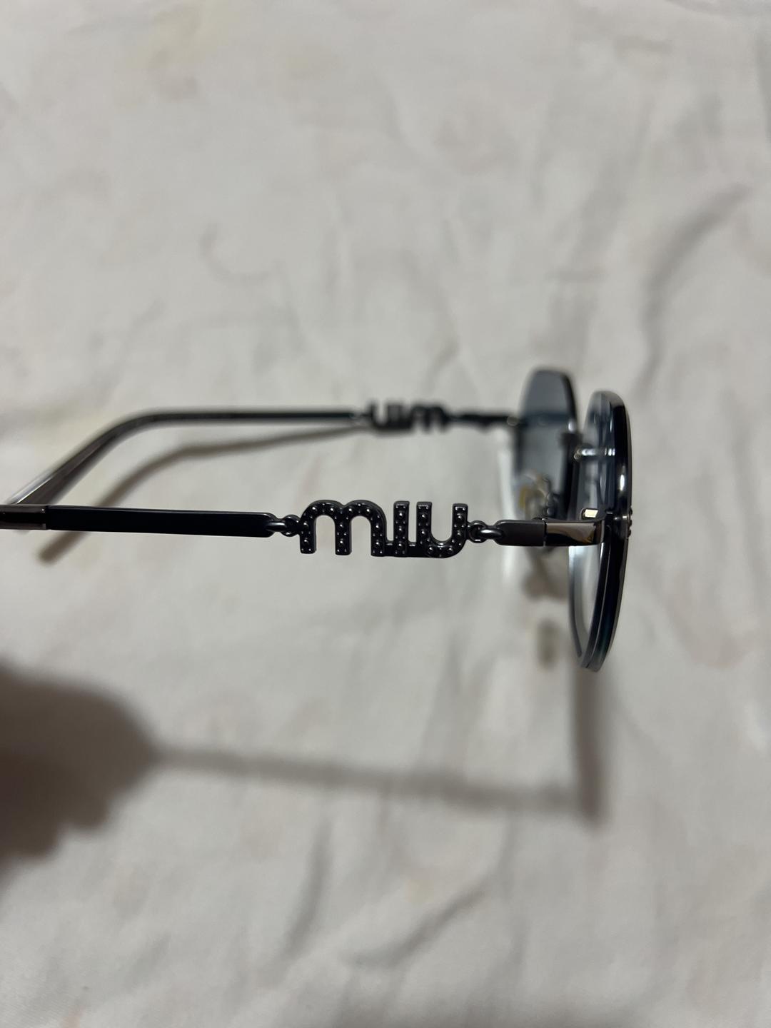 Miu Miu Солнцезащитные очки Miu Miu — фото 2