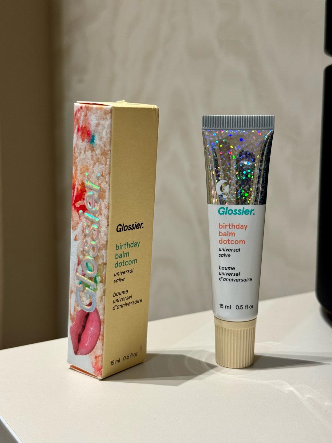 Glossier Бальзам для губ Glossier Birthday Balm Dotcom — фото 2