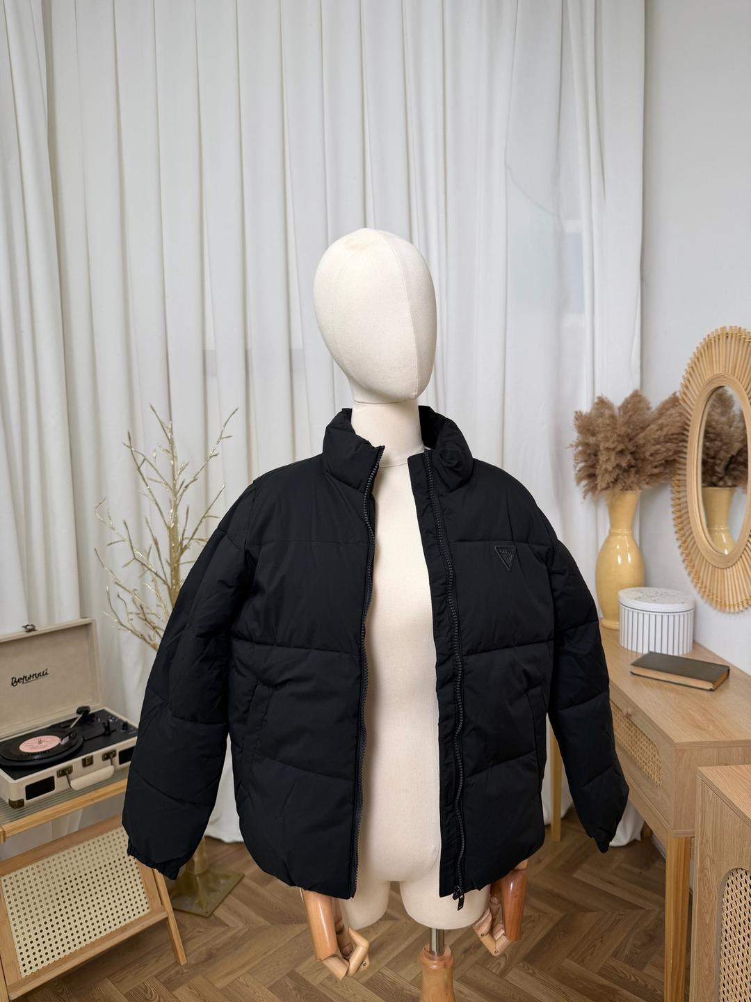 GUESS Женская куртка GUESS — фото 2