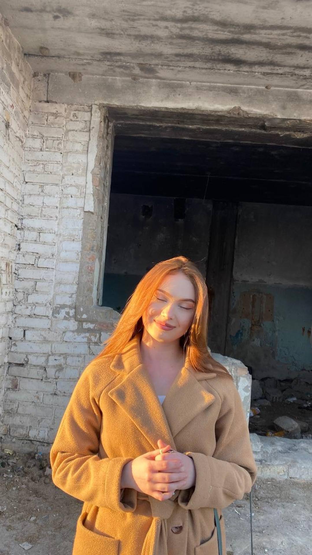 Zara Пальто женское бежевое — фото 2