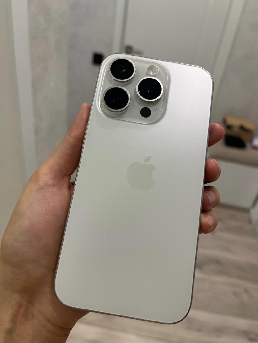 Apple iphone 15 pro — фото 2