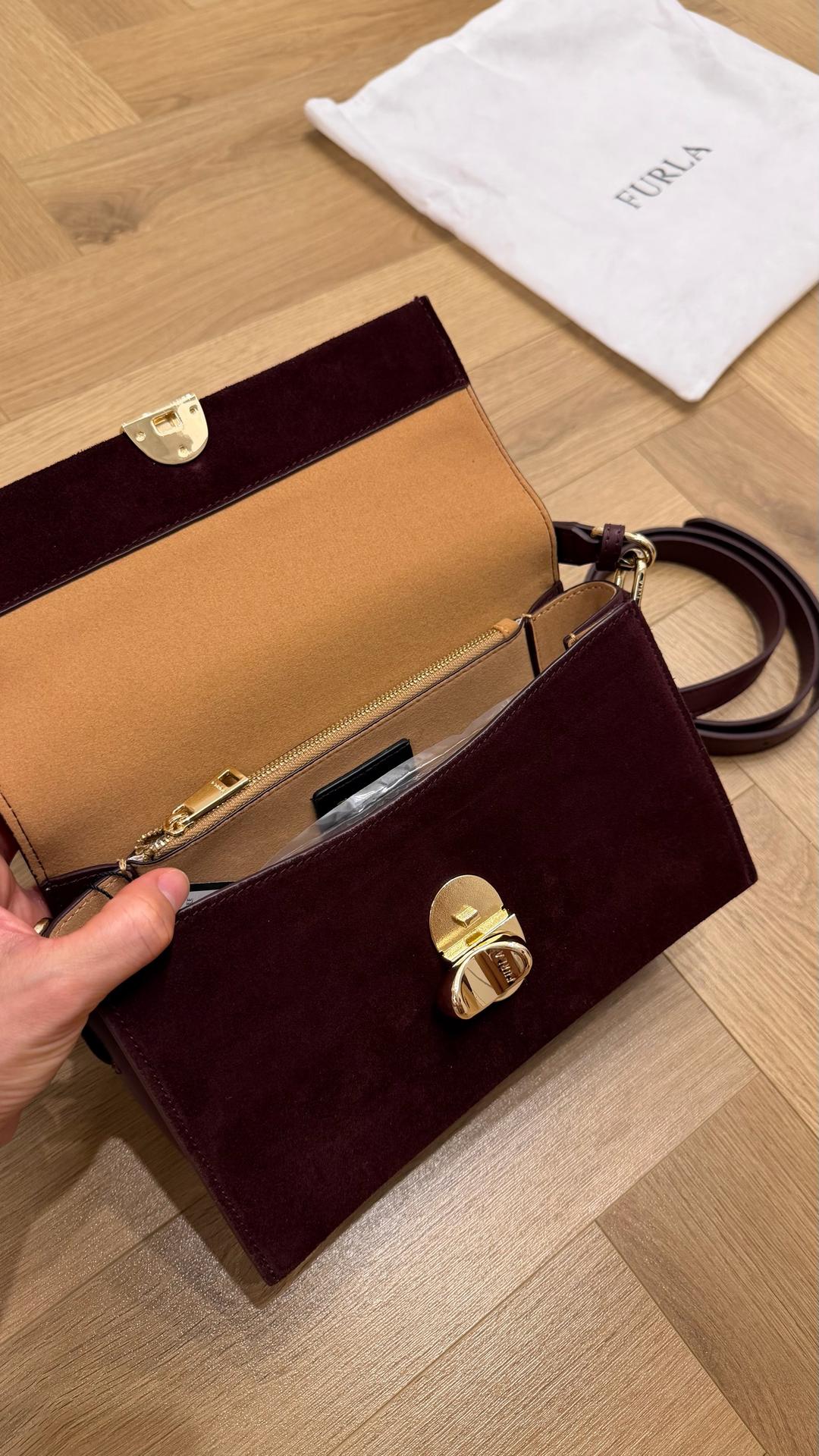 Furla Новая бордовая сумка Furla — фото 2