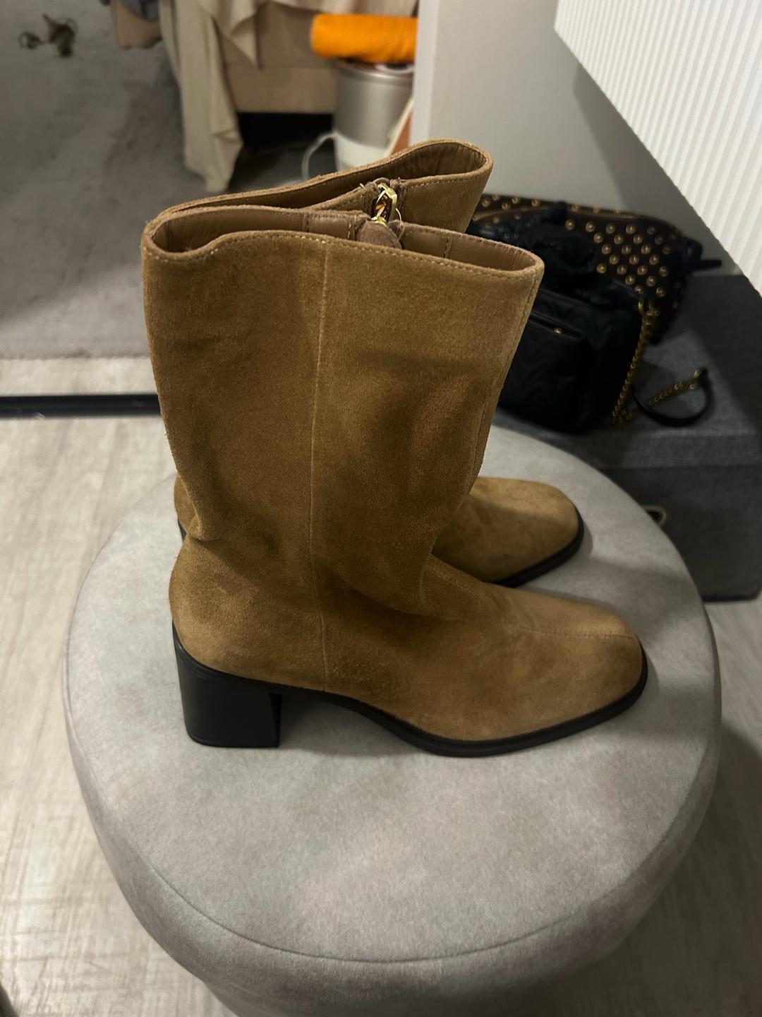 Zara Женские замшевые полусапожки Zara 39 размер новые — фото 2