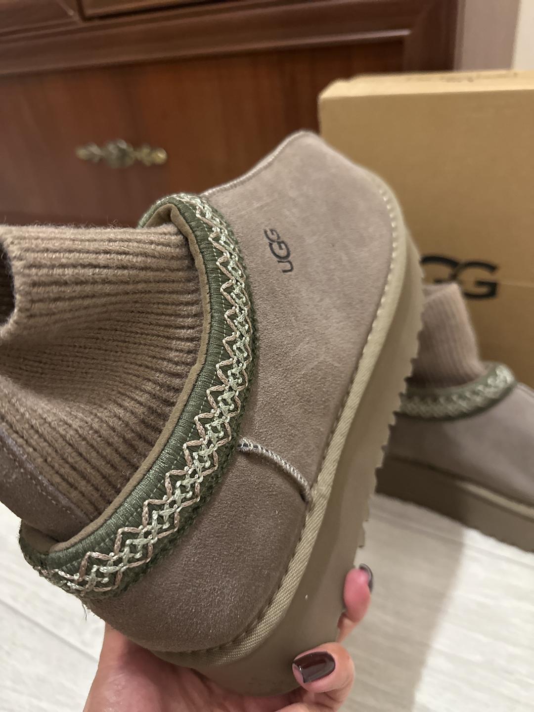 UGG Ботинки UGG — фото 2