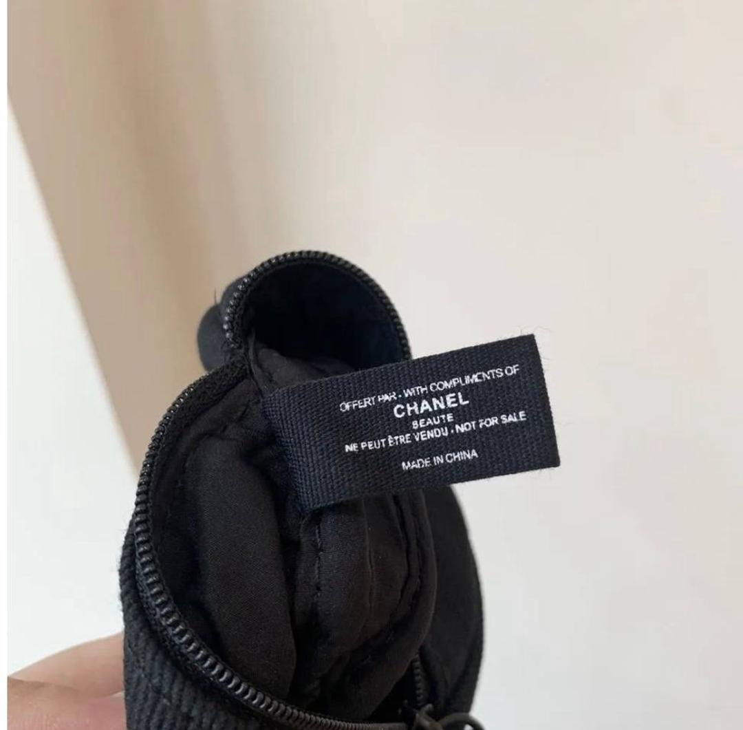 Chanel Круглая косметичка Chanel — фото 2