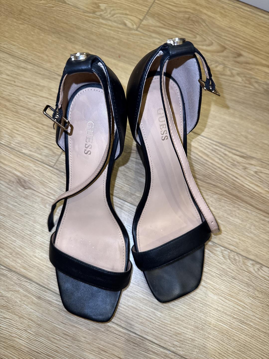 GUESS Босоножки Guess 38 — фото 2