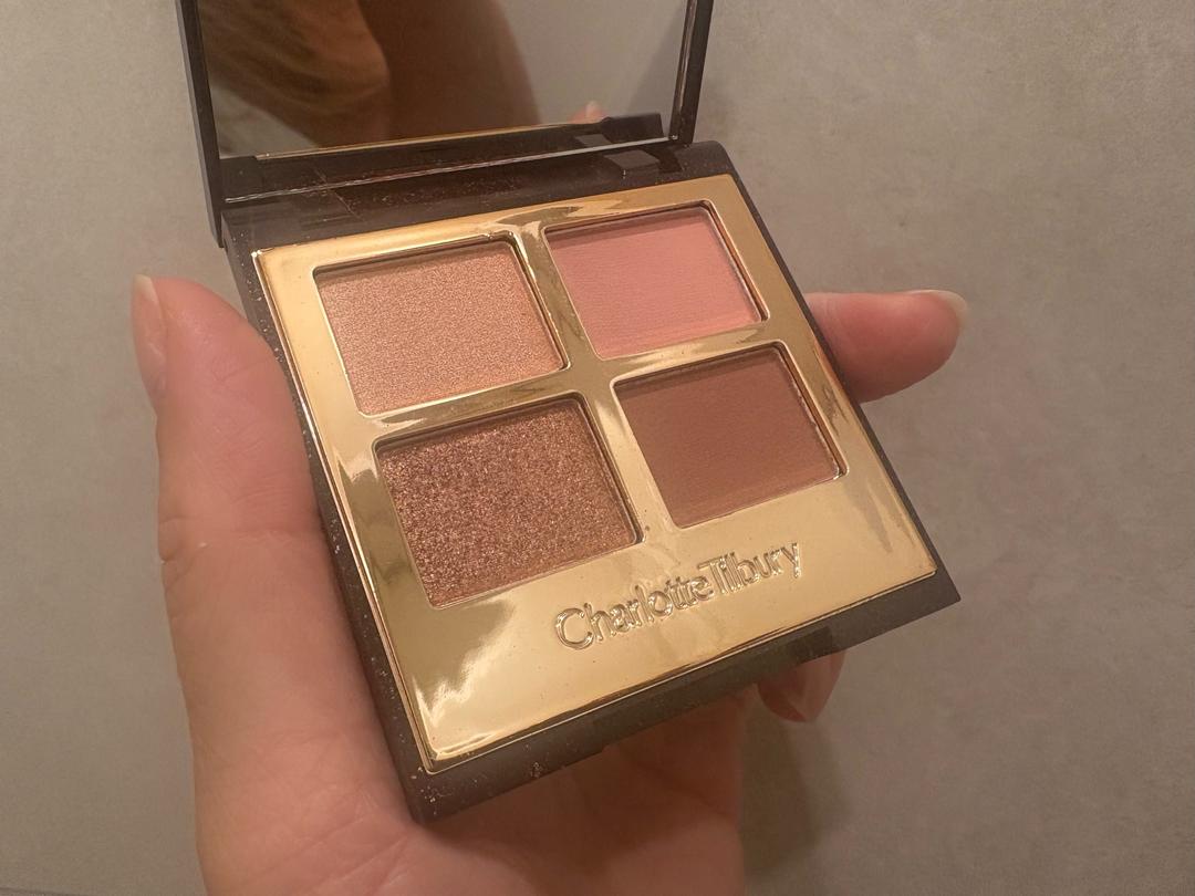 Charlotte Tilbury Палетка теней Charlotte Tilbury Pillow Talk Luxury Palette — фото 2