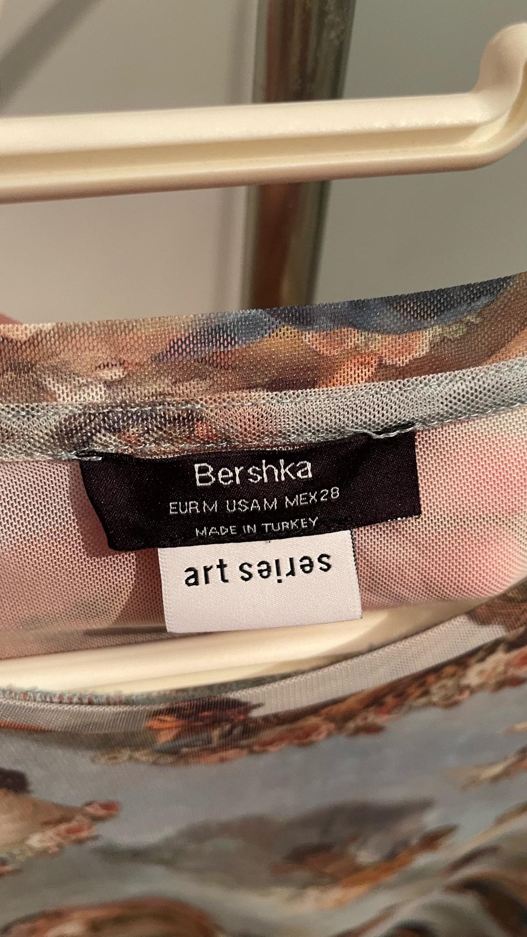 Bershka Лонгслив Bershka ART SERIES. Сетка с принтом — фото 2