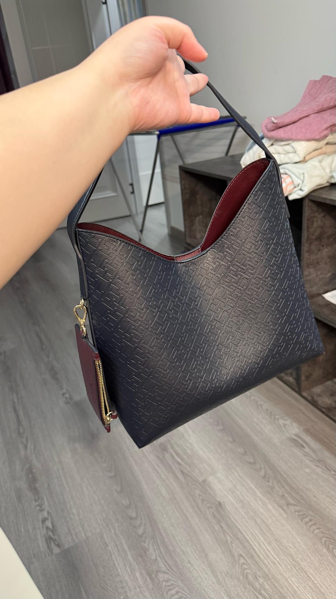 Tommy Hilfiger Сумка хобо Tommy Hilfiger с кошельком — фото 2