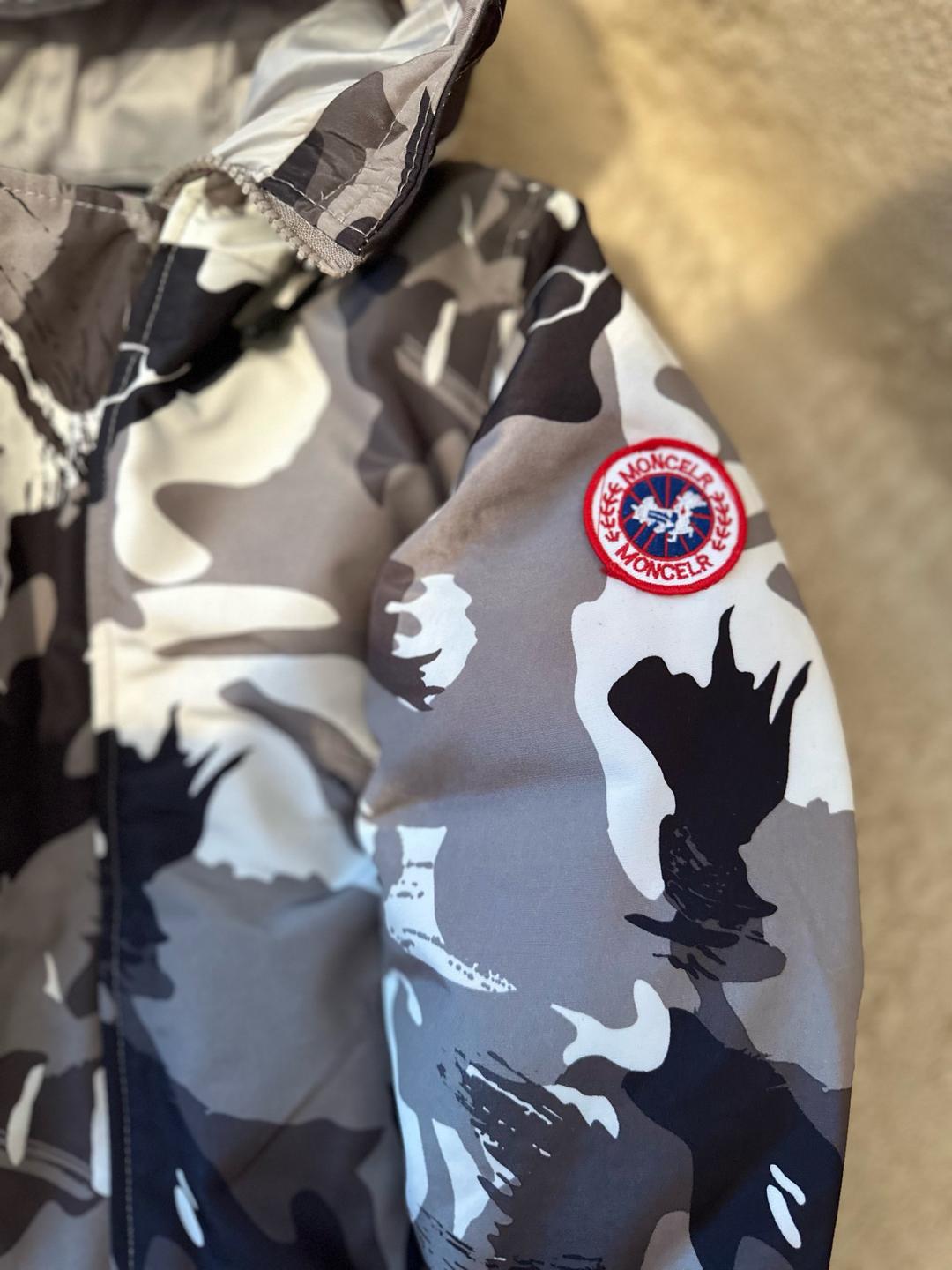 Moncler Куртка Moncler 130 зима — фото 2