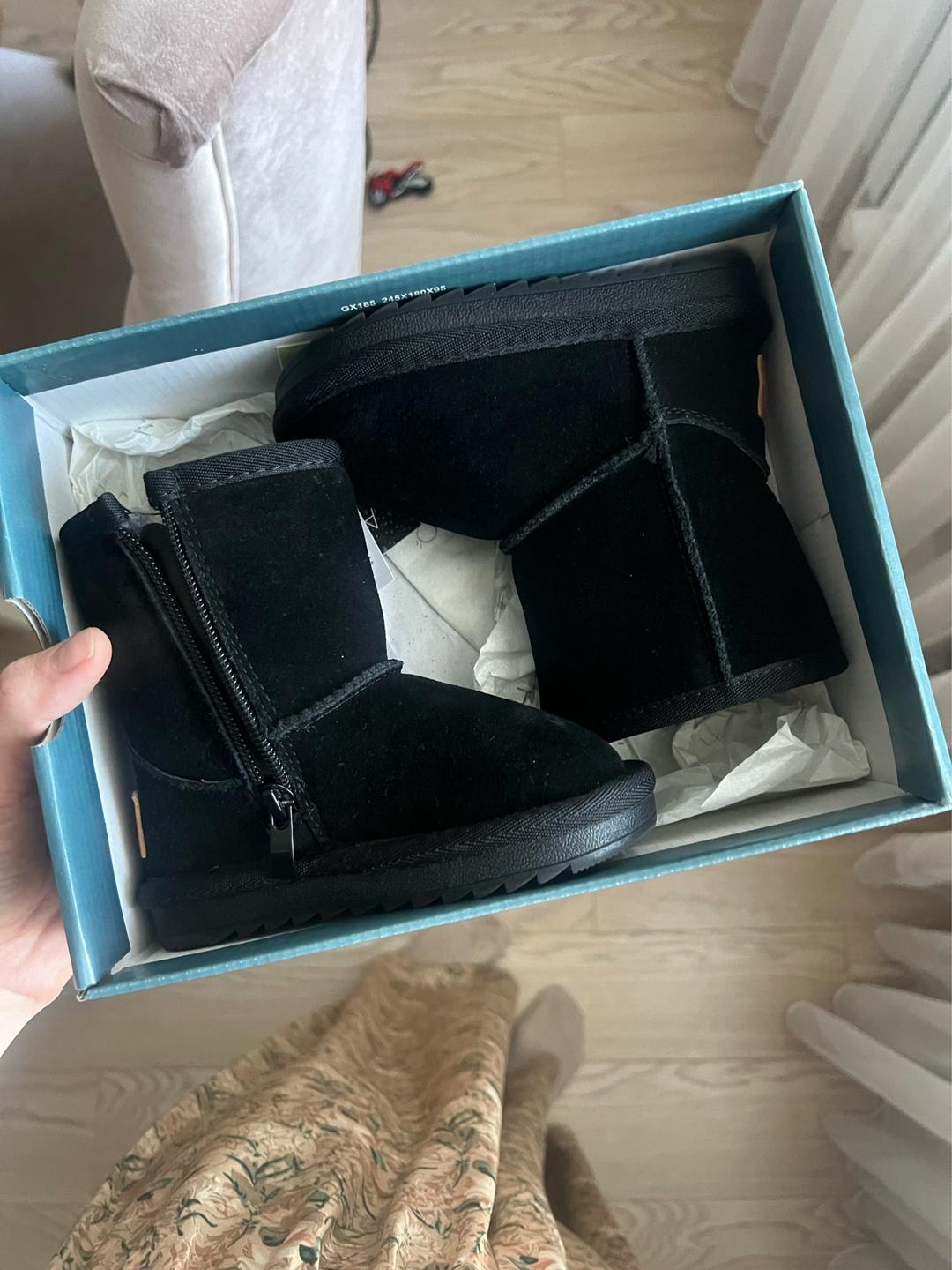 UGG Сапоги UGG черные детские натуралка 23 размер — фото 2