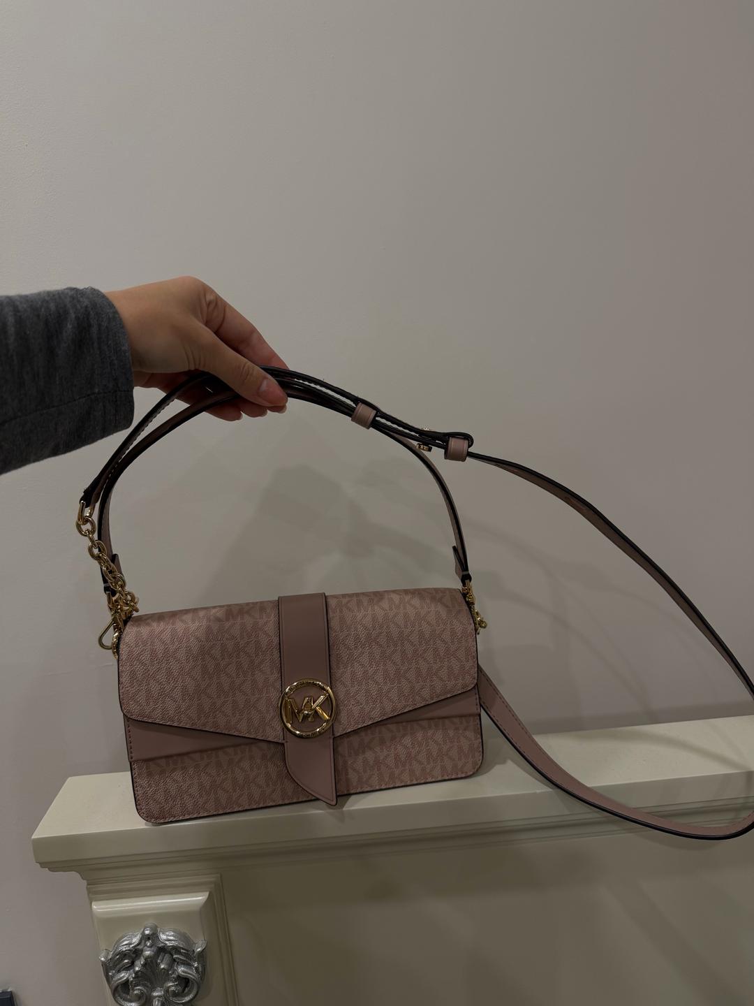 Michael Kors Сумка Michael Kors Greenwich medium Logo shoulder bad — фото 2