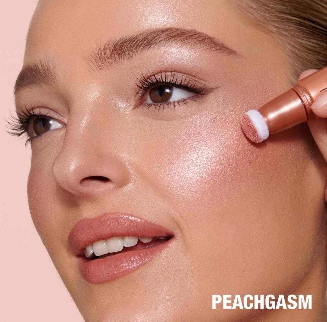 Charlotte Tilbury Charlotte Tilbury Glowgasm Beauty Light Wand румяна — фото 2