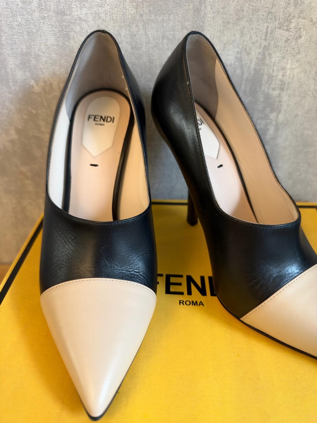 Fendi Туфли Fendi — фото 2