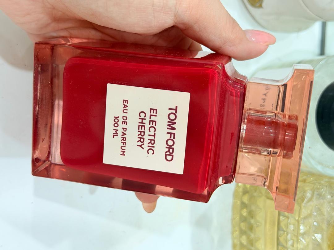 Tom Ford Парфюмерная вода TOM FORD Electric Cherry — фото 2