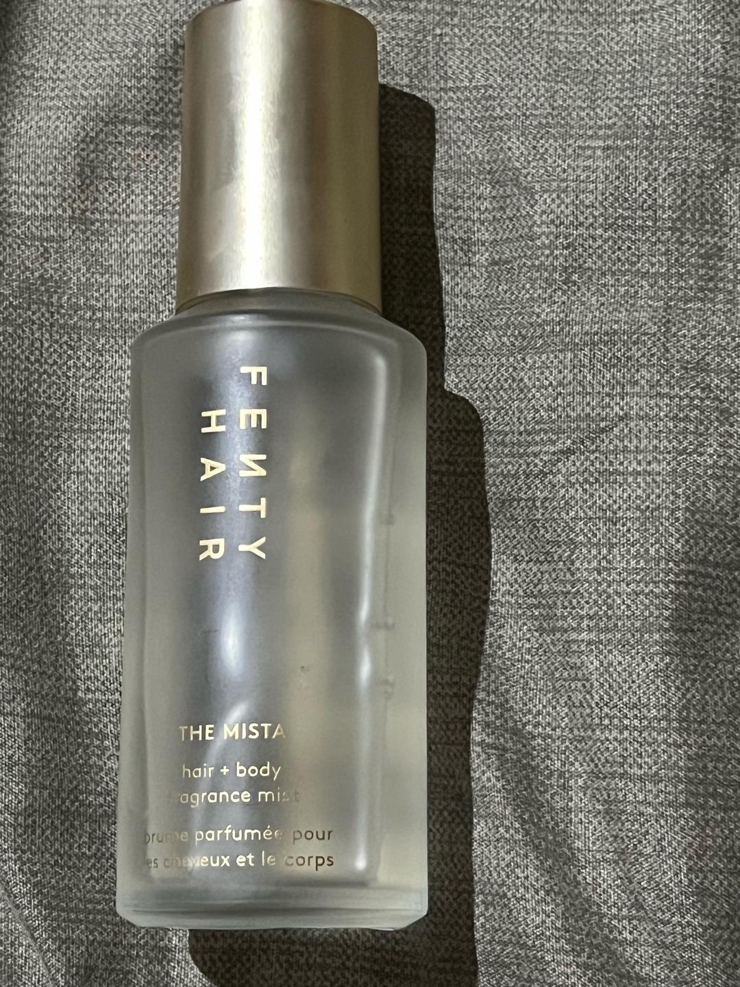 Fenty Beauty Парфюмированный мист от Fenty Beauty The Mista Amber Bouquet — фото 2