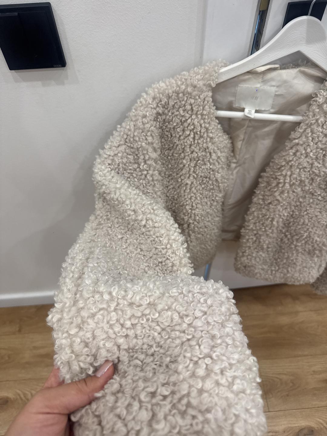H&M Куртка H&M из искусственного меха — фото 2
