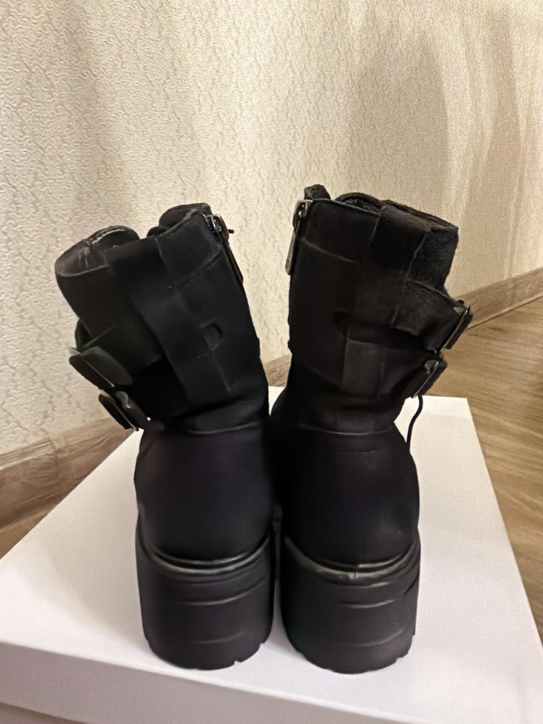 TJ COLLECTION Женские ботинки на шнуровке с пряжками — фото 2
