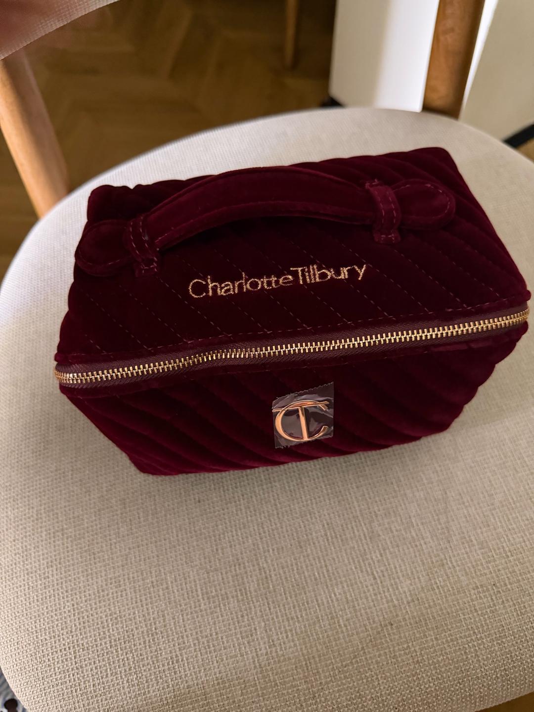 Charlotte Tilbury Косметичка Charlotte Tilbury — фото 2