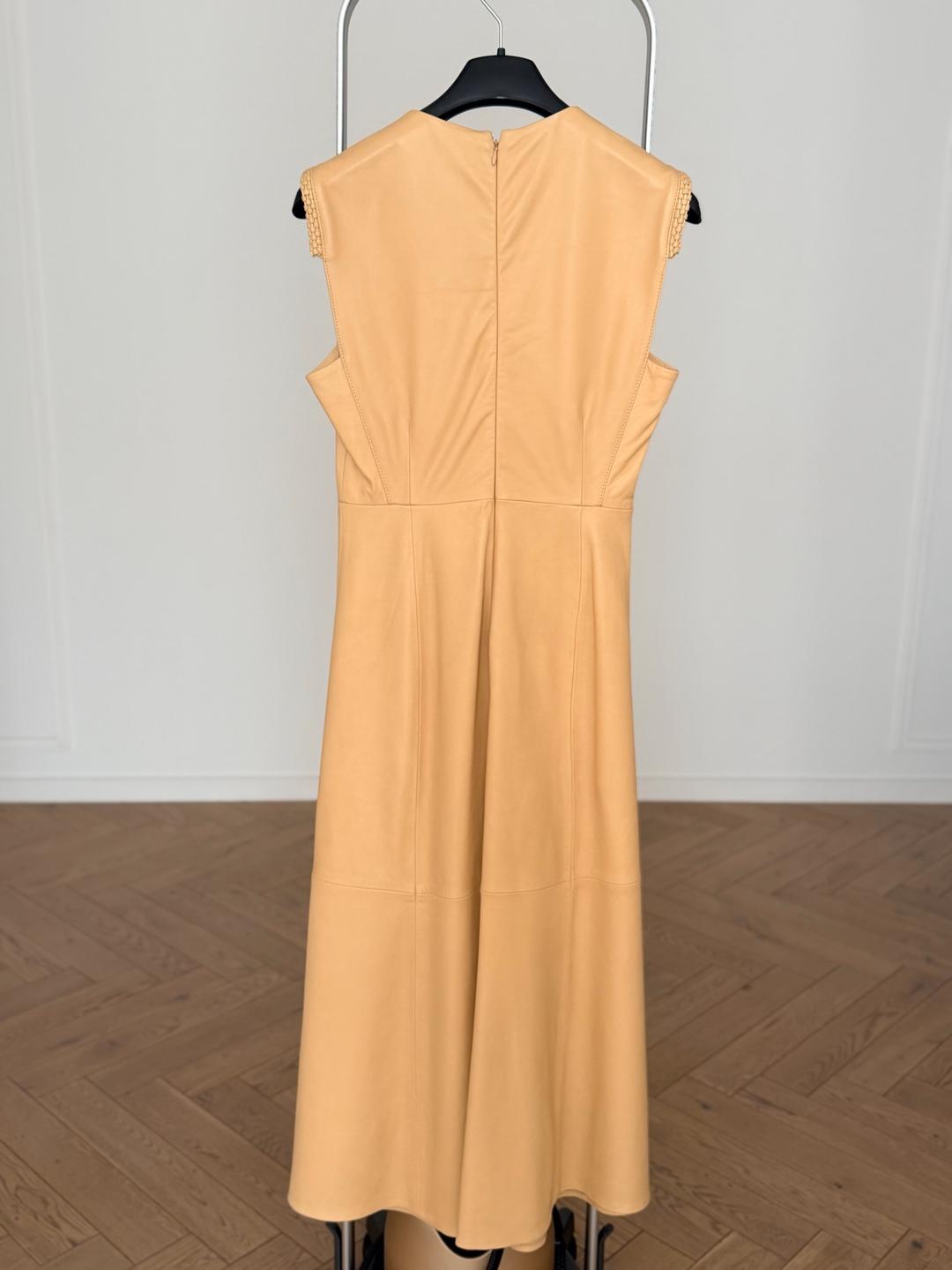 Massimo Dutti Платье Massimo Dutti кожаное — фото 2