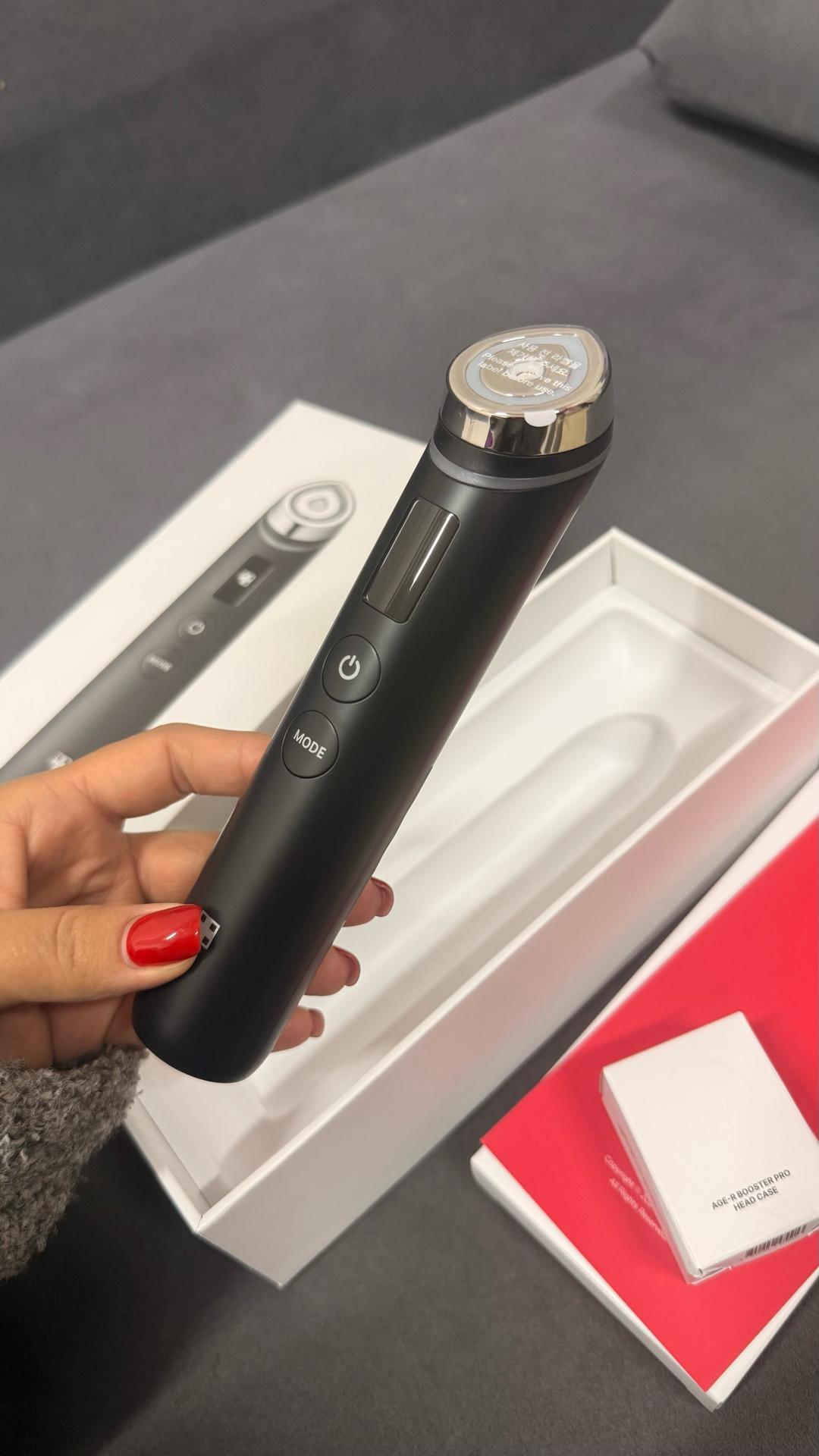 Medicube Аппарат для ухода за кожей лица Medicube Age-R Booster Pro — фото 2