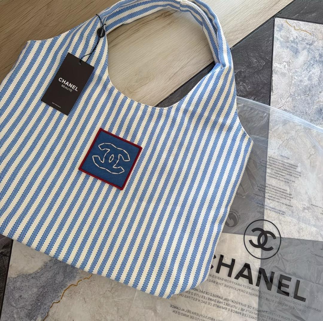 Chanel Сумка Chanel VIP gift — фото 2