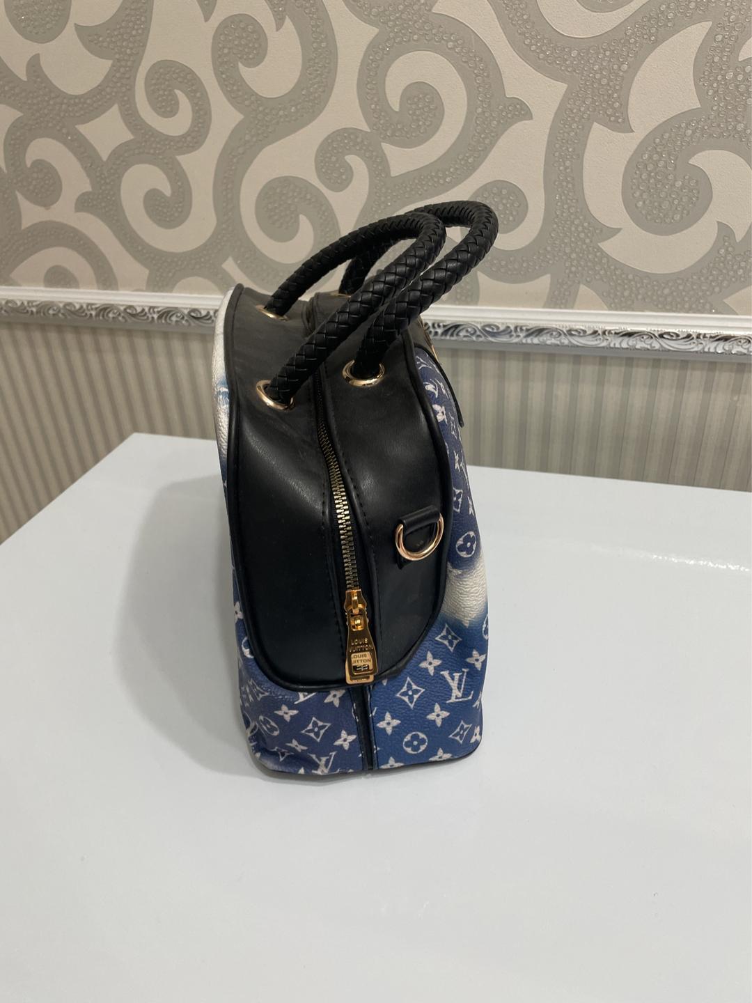 Louis Vuitton Вместительная Сумка Louis Vuitton подделка — фото 2