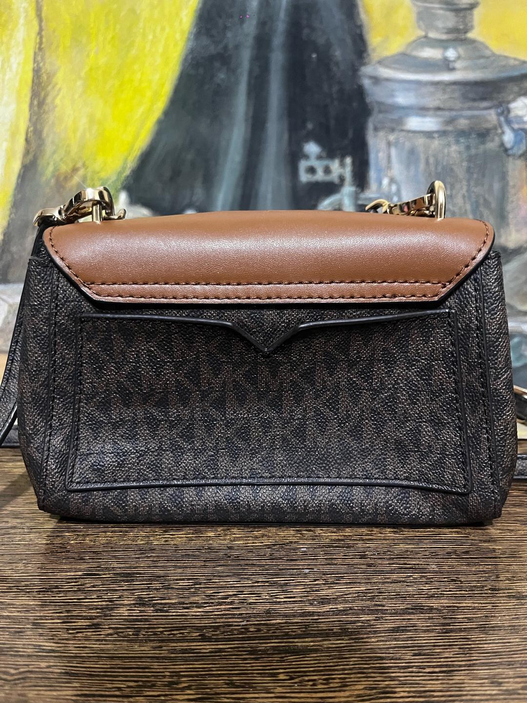 Michael Kors Сумка кросс-боди Michael Kors Lita Small — фото 2