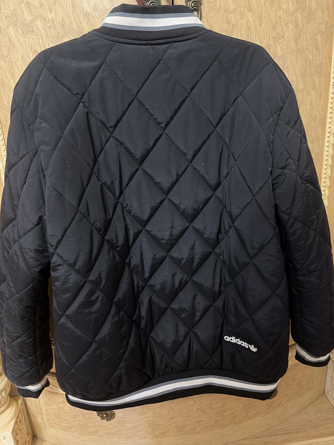 Adidas Унисекс подходит как для женщин, так и для мужчин. бомбер adidas — фото 2