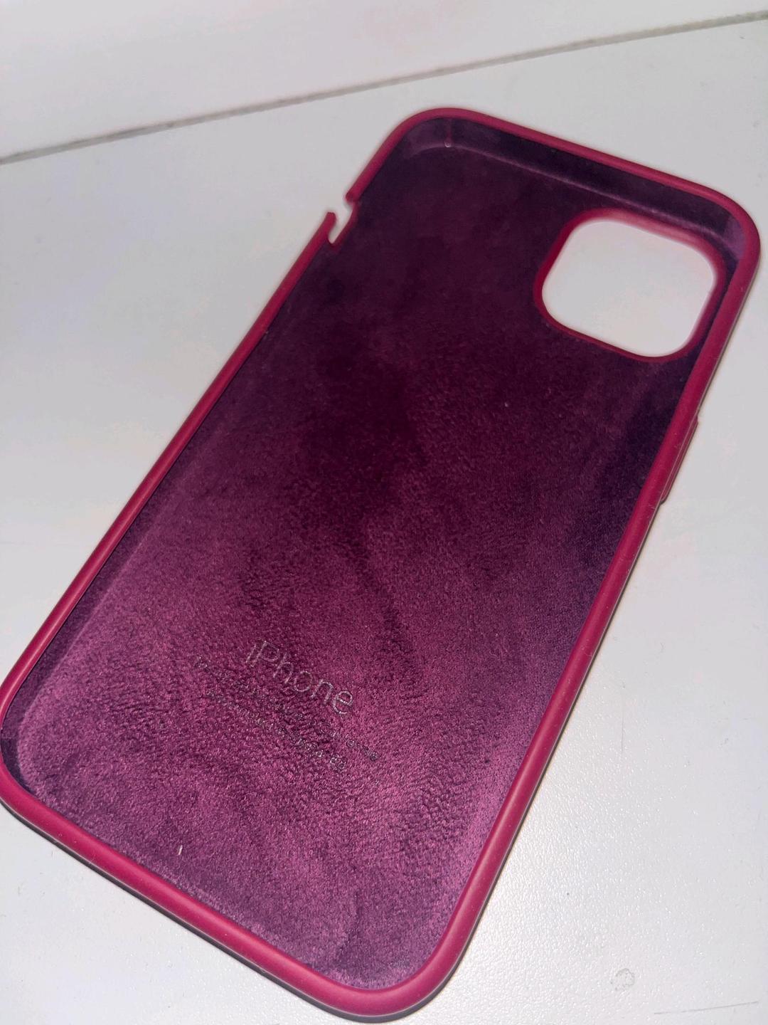 Силиконовый чехол iPhone (бордовый / малина) — фото 2