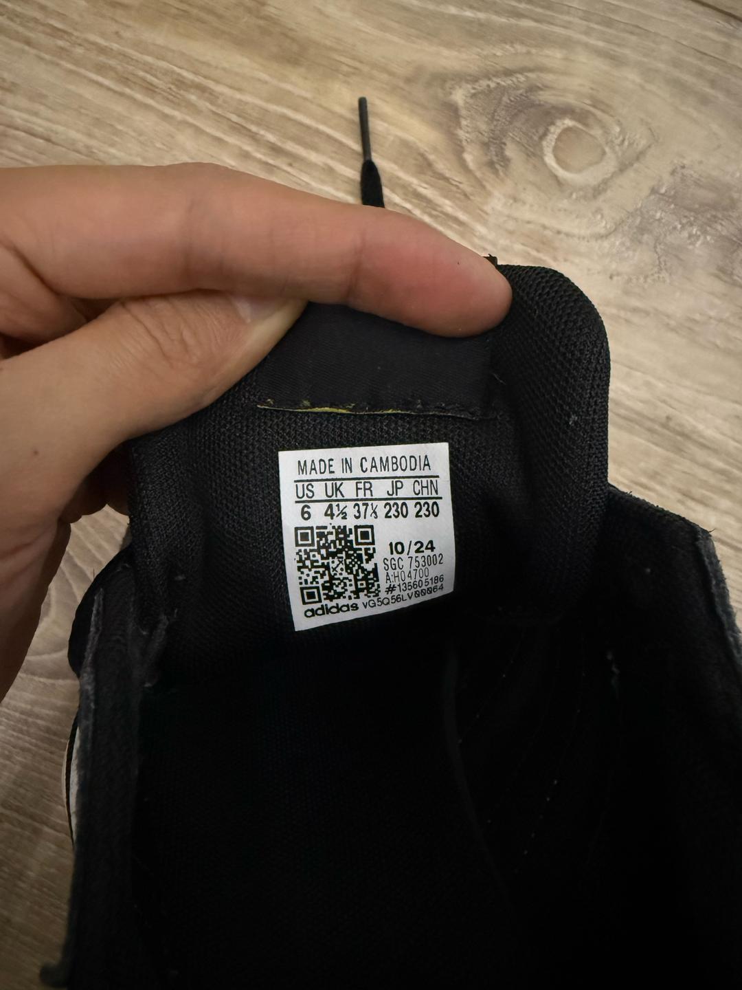Adidas Черные Кроссовки adidas 37 — фото 2