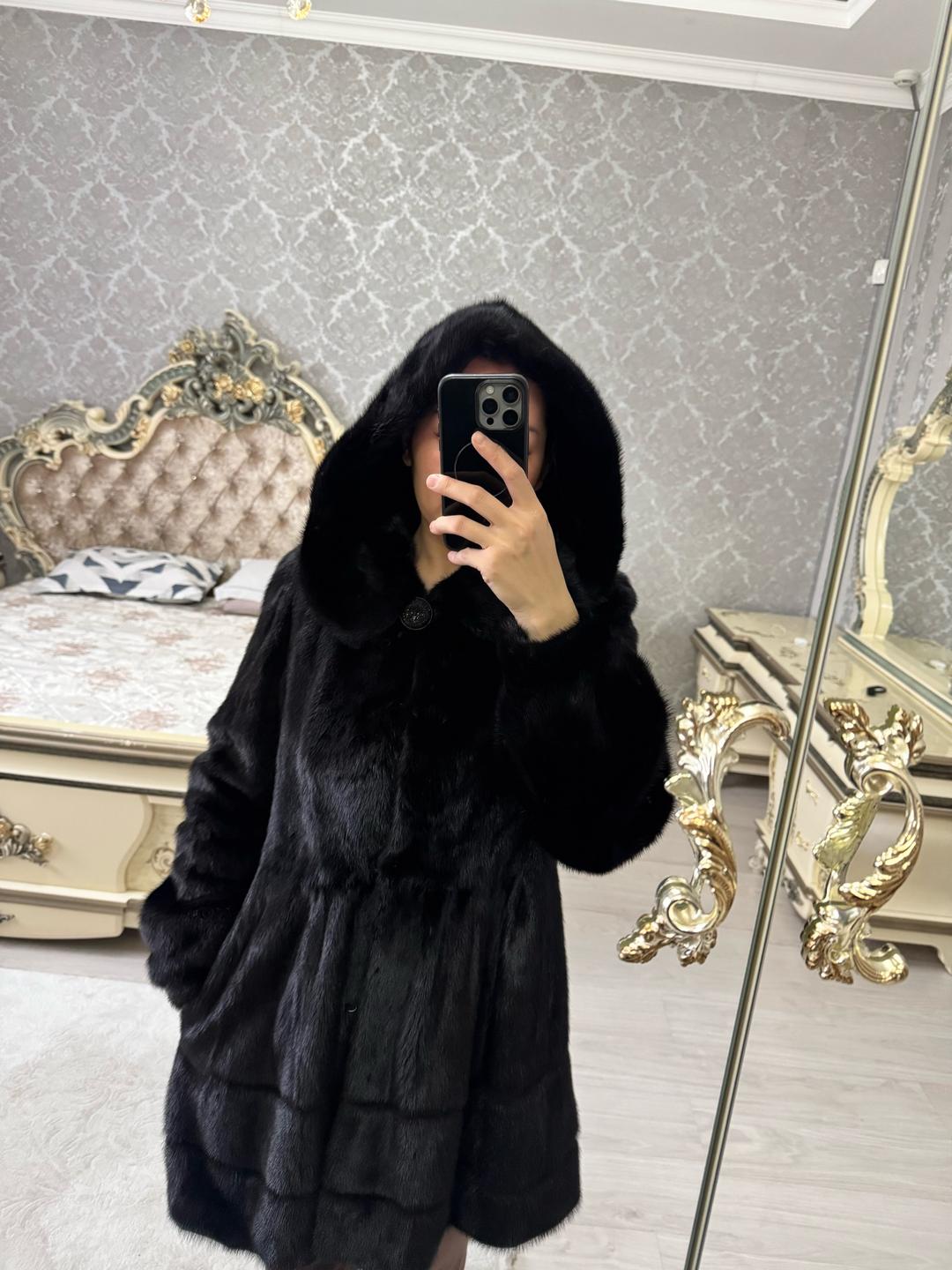 Шуба с капюшоном — фото 2