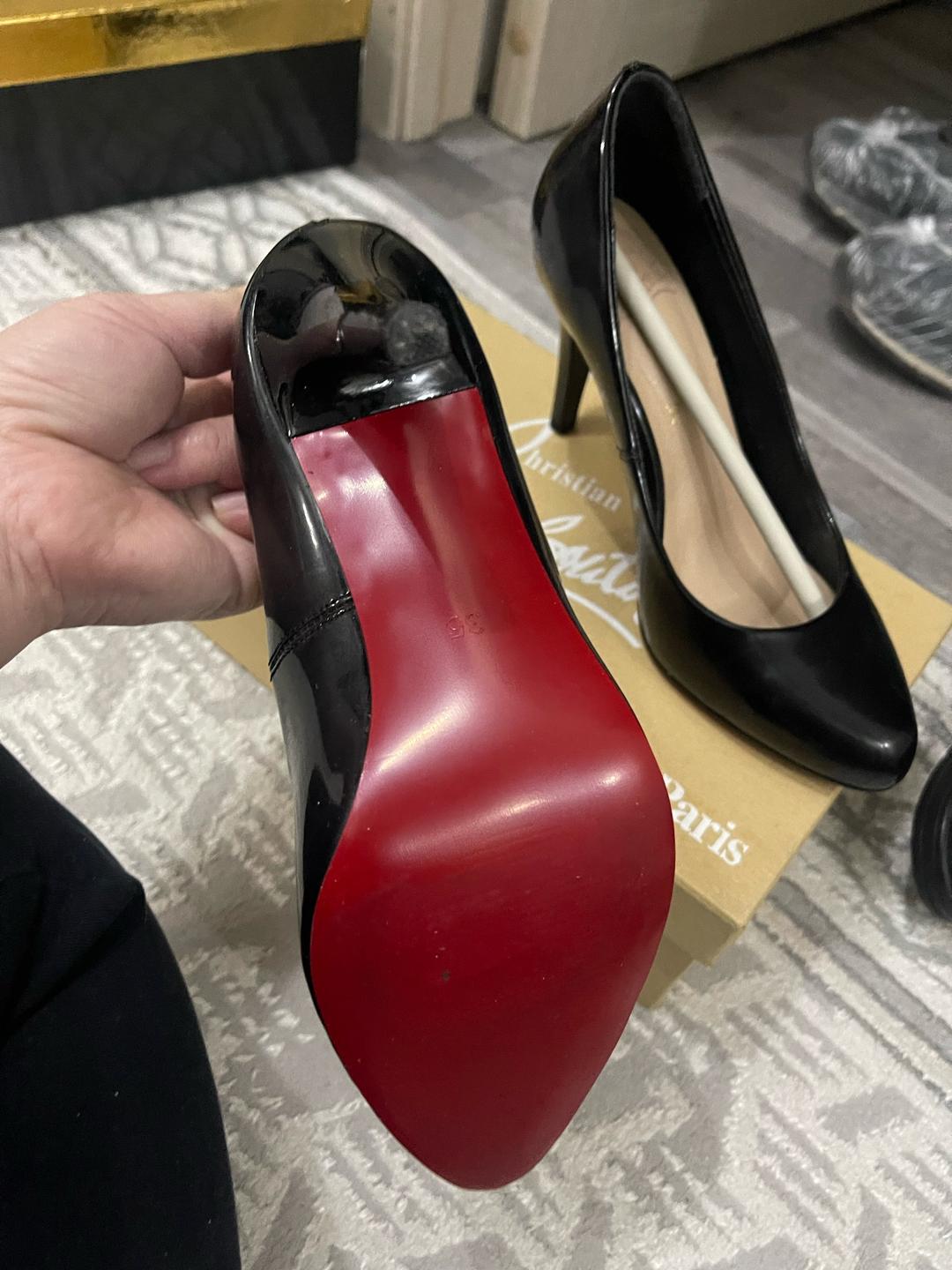 Christian Louboutin Туфли на каблуке лабутен — фото 2