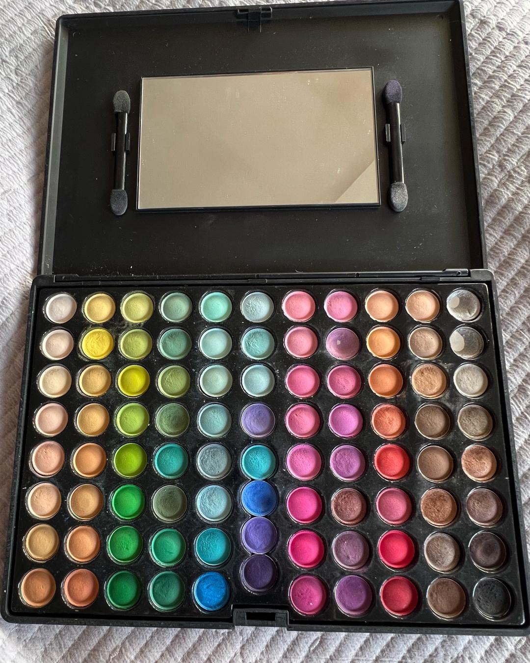Coastal Scents Палетка теней 88 Color Eye Shadow Palette — фото 2