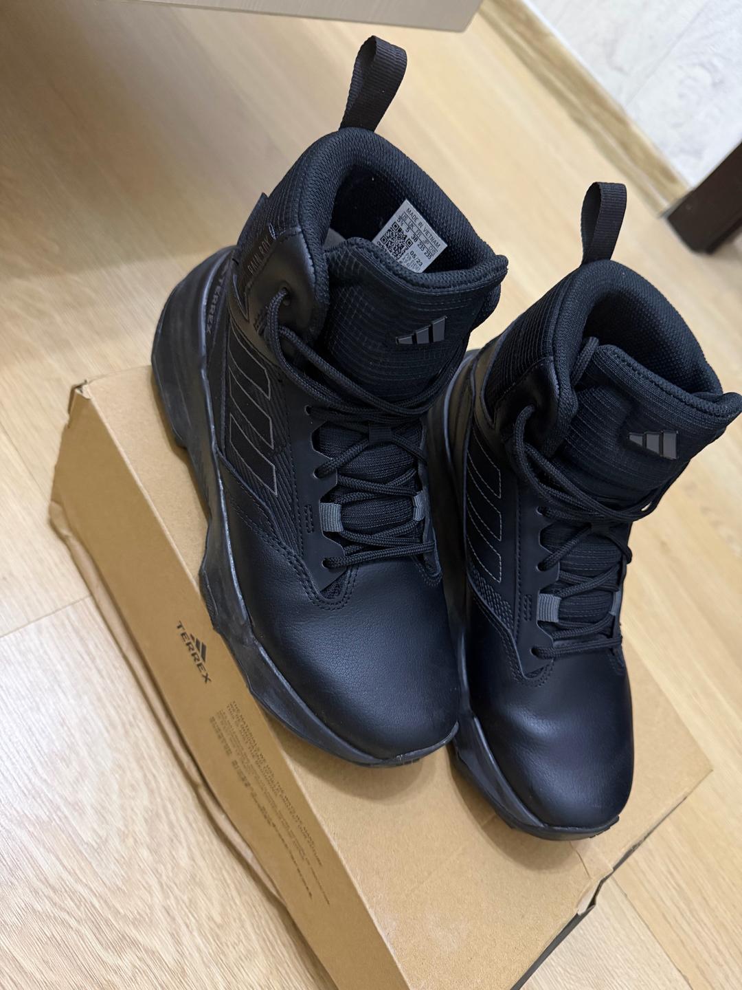 Adidas Женские Ботинки Adidas Terrex — фото 2
