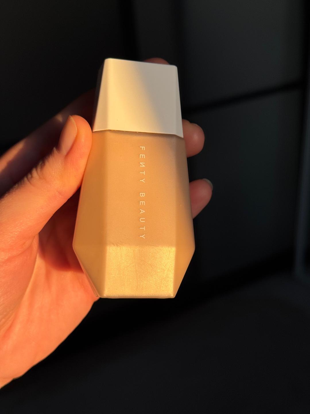 Fenty Beauty Тональный флюид тинт FENTY BEAUTY Eaze Drop ‼️оттенок 7 — фото 2
