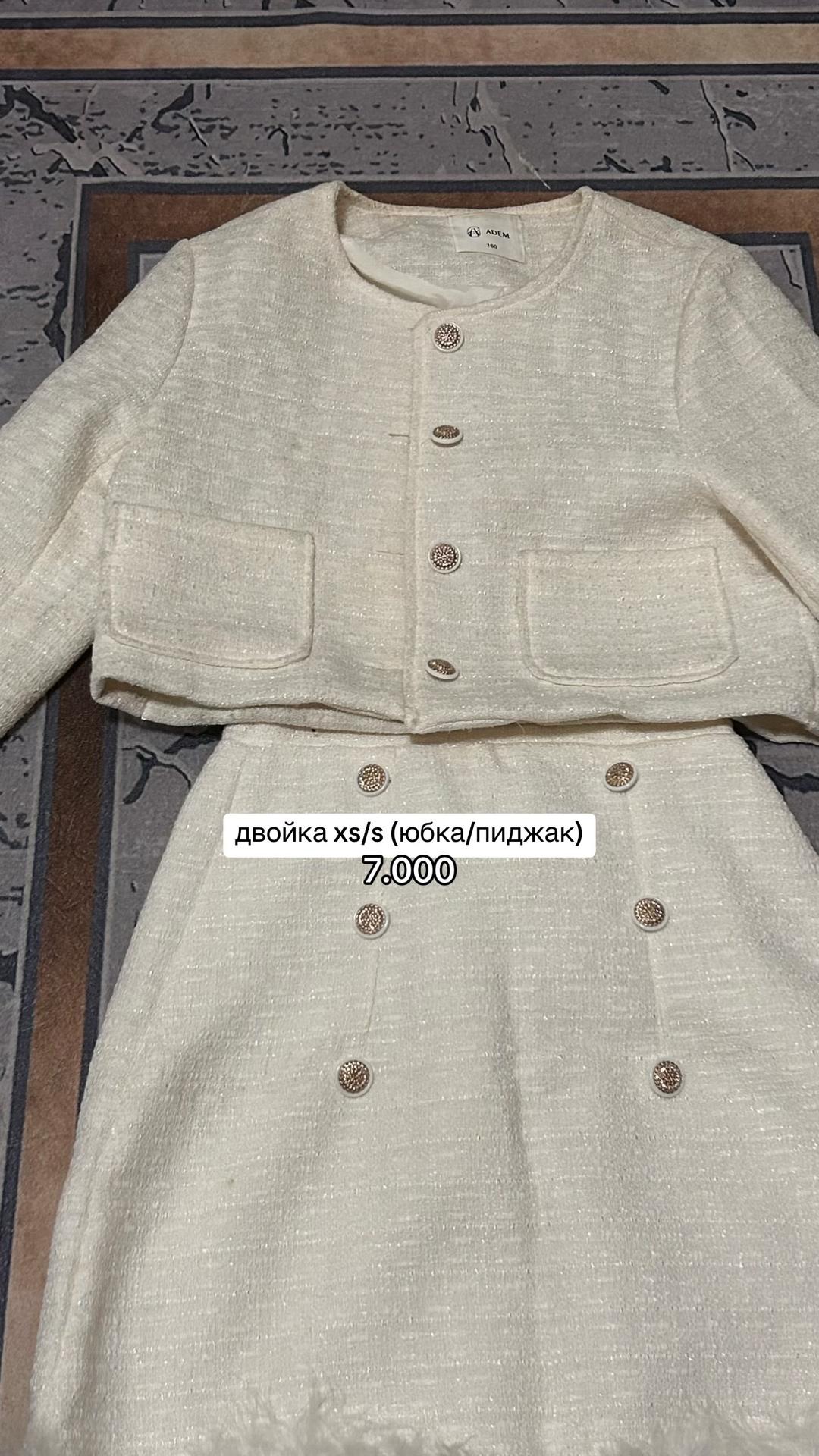 Костюм из пиджака и юбки — фото 2